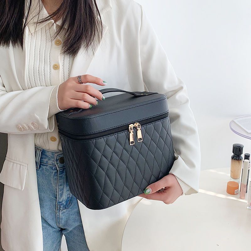Classy Carry